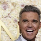 L'équipe du chanteur Robbie Williams, en tournée en Bulgarie, a été victime de racket de la part de fonctionnaires (Archives). KEYSTONE/AP Invision/JORDAN STRAUSS